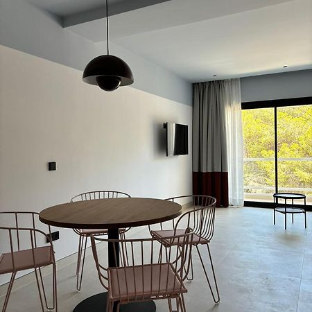 Apartamentos Sofia Es Cana Extérieur photo
