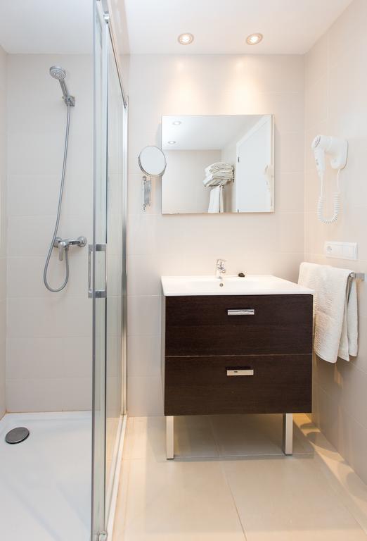 Apartamentos Sofia Es Cana Extérieur photo